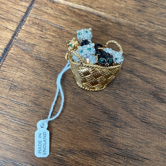 carolee basket of kittens brooch - Picture 2 of 3